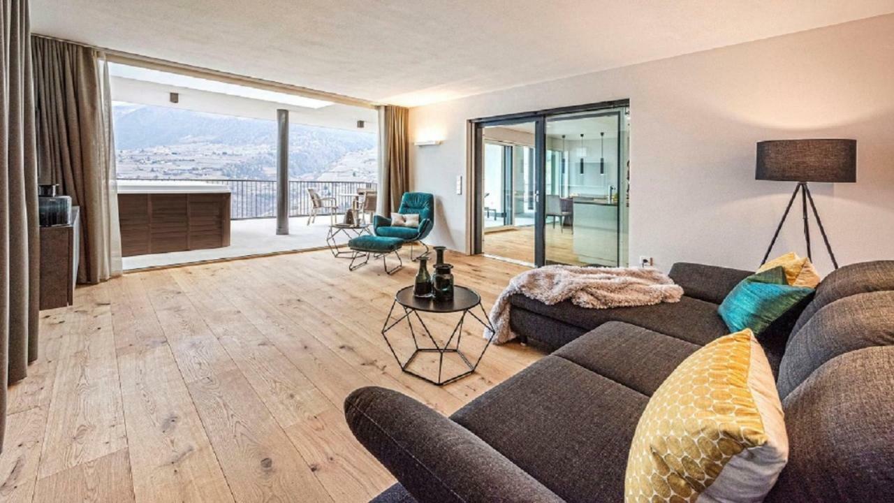 Penthouse Skygarden Apartment Schenna Luaran gambar